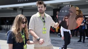 Video | Por esta razón Piqué y Clara Chía salieron escoltados por Policía de restaurante