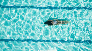 Autoridades investigan la muerte de influenciadora: su cuerpo fue hallado en una piscina