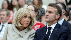 Video | ¿Presidente de Francia vuelve a protagonizar escándalo con su esposa?