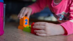 Caso impactante sacude Medellín: niña de 2 años murió en misteriosas circunstancias