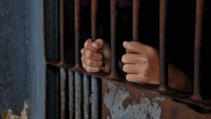 Así fue como una joven engañó a su novio y lo vendió como esclavo: detalles del atroz caso