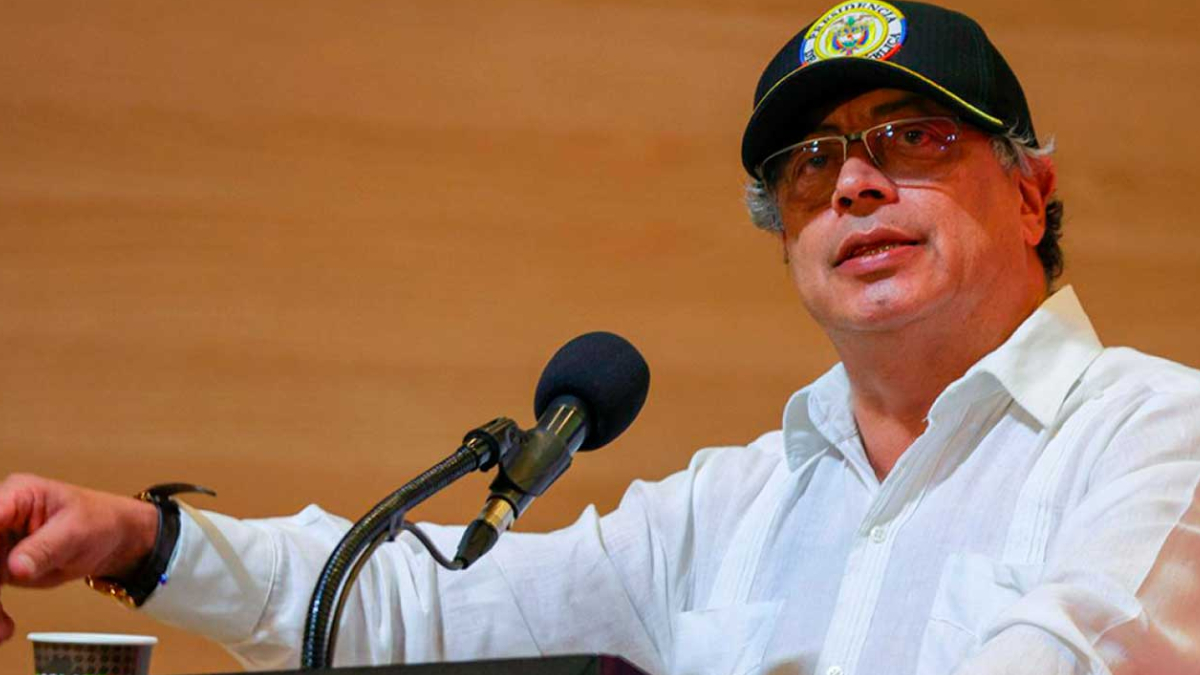 Presidente Petro alega fraude electoral con datos erróneos tras primera vuelta