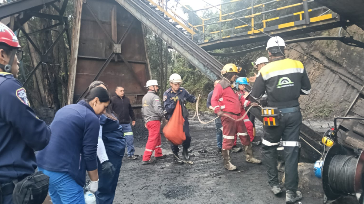 Explosión en mina de carbón en Sutatausa deja nueve mineros fallecidos
