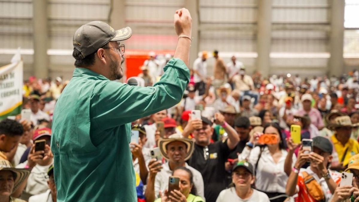 Director de la ANT renuncia para unirse a campaña presidencial de Iván Cepeda